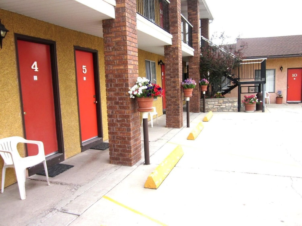 Color Country Motel - photo 22