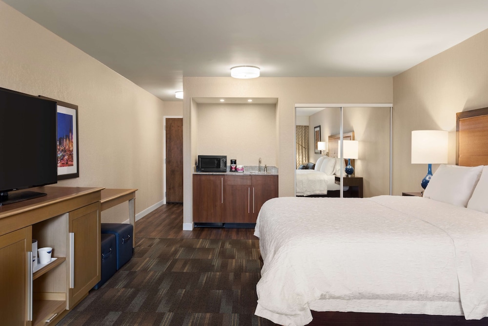 Hampton Inn by Hilton Fort Smith - photo 8