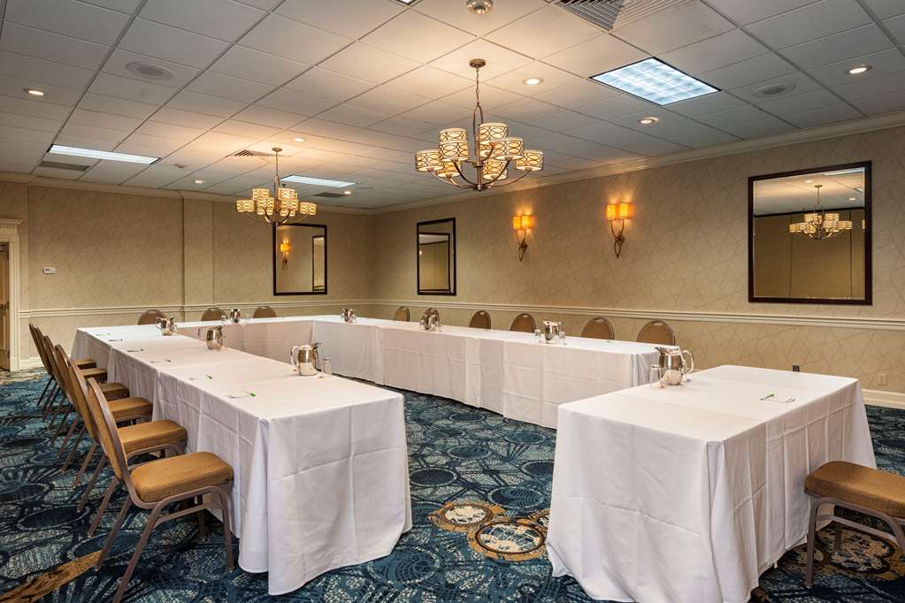 Best Western Plus Strongsville Cleveland - photo 11