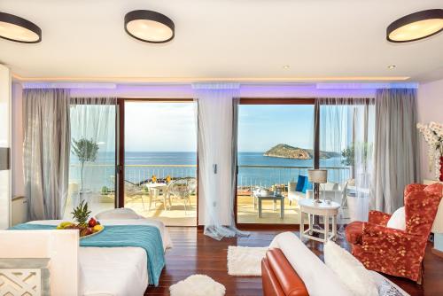 Blue Suite by Cosmos — 4-Star Luxury Hotel in Agia Marina, Greece