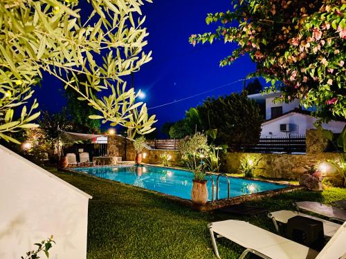 Dimitra's Maisonette at Rafaella Resort — hotel in Kokkonion