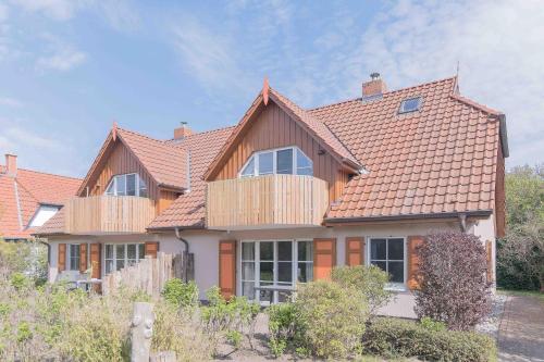Haus Windflüchter Whg. Lf 5.2 — 4-Star Luxury Hotel in Wustrow, Germany