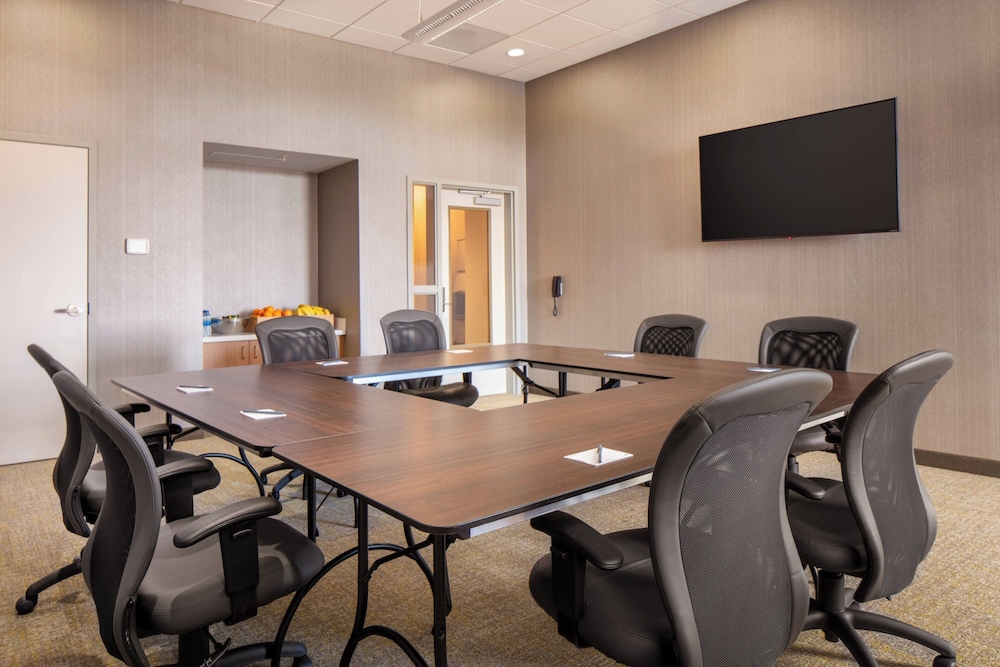 SpringHill Suites by Marriott Ames - photo 24