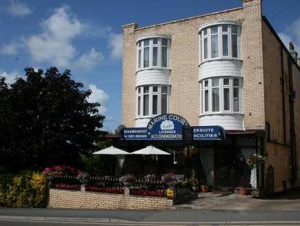 Marine Court - carbon neutral hotel in Ilfracombe