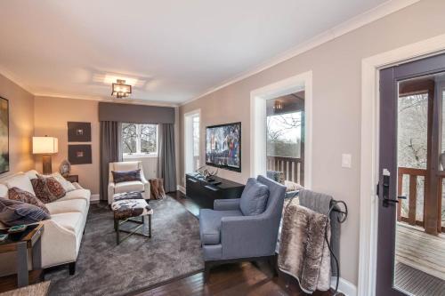 1eight3 Retreat in Blowing Rock, United States