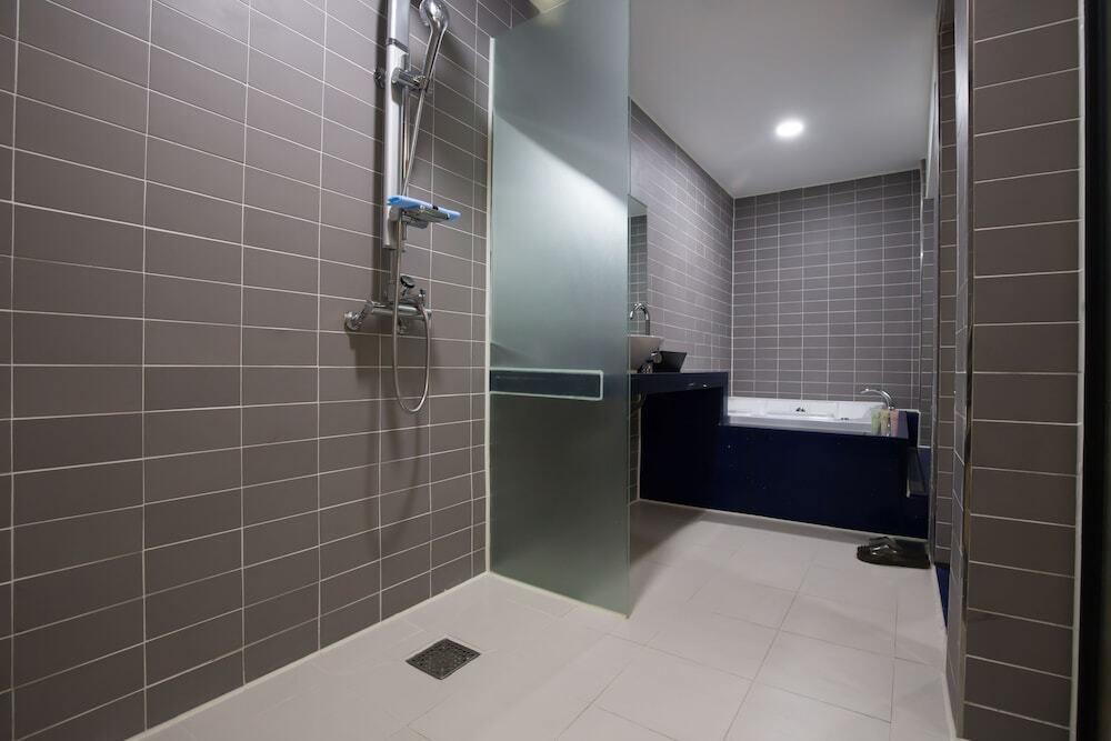 Dong Kyeong Hotel in Gunsan, South Korea