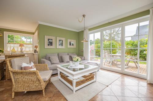 Müggenburger Weg 38 Haus Küselwind — 4-Star Luxury Hotel in Zingst, Germany