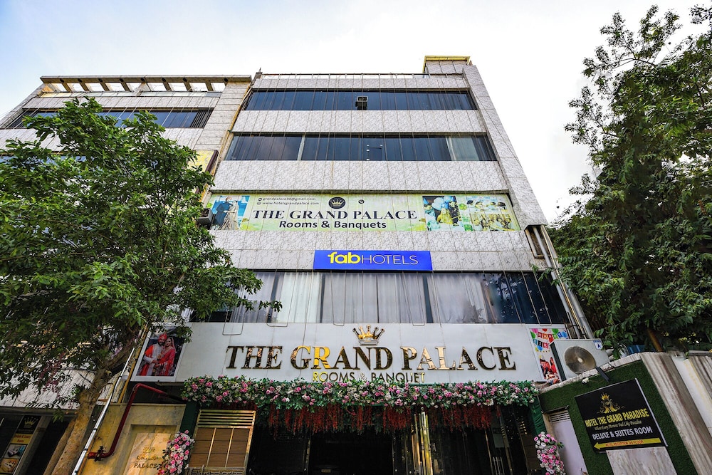 Fabhotel The Grand Paradise in Ghaziabad, India