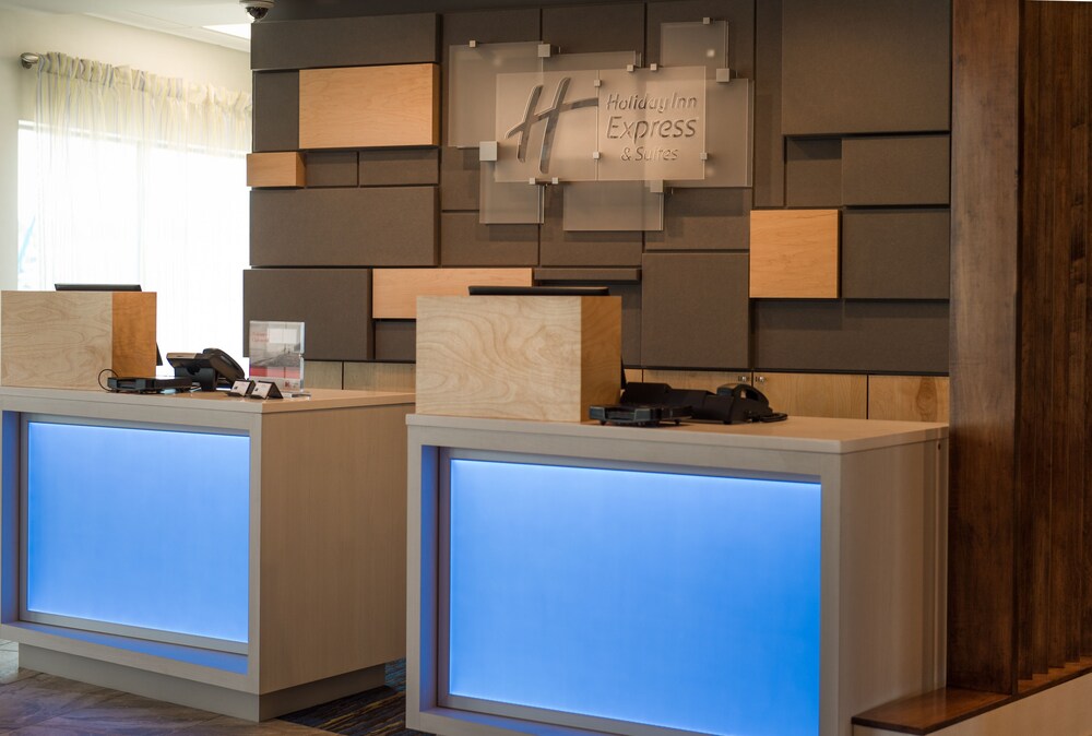 Holiday Inn Express & Suites Rock Falls by IHG - photo 14