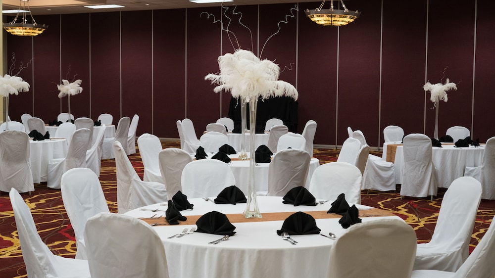 MCM Eleganté Hotel & Suites - photo 50