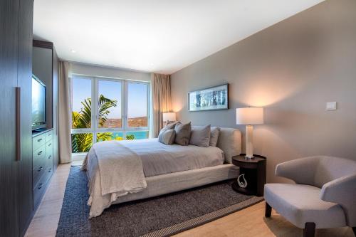 Premium Ocean View Condo with Pool — 4-Star Luxury Hotel in Saint George's, Grenada
