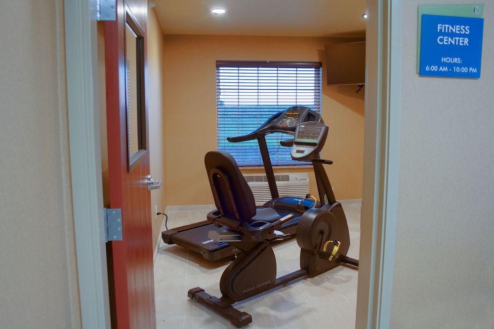 Cobblestone Inn and Suites Winterset - photo 32