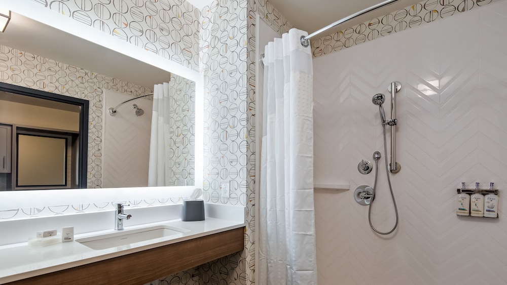 Holiday Inn Clarksville Northeast by IHG - photo 17