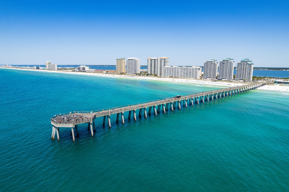 Hampton Inn & Suites Navarre - photo 40