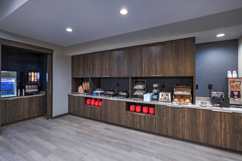 TownePlace Suites by Marriott Dallas DFW Airport North Irving - photo 29