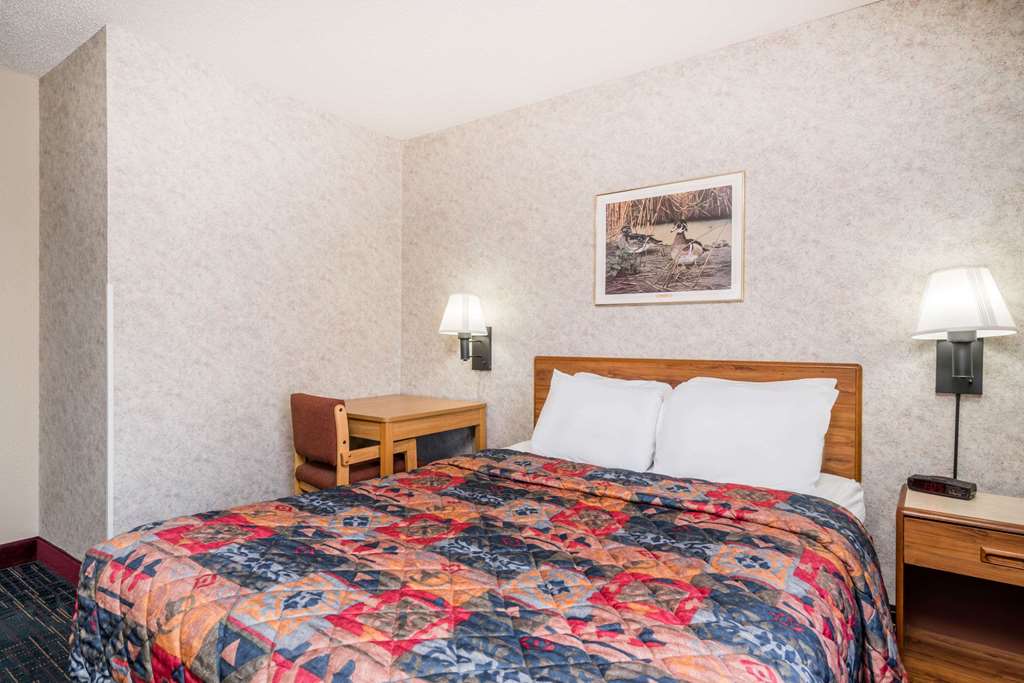 Days Inn by Wyndham Hurley - photo 14