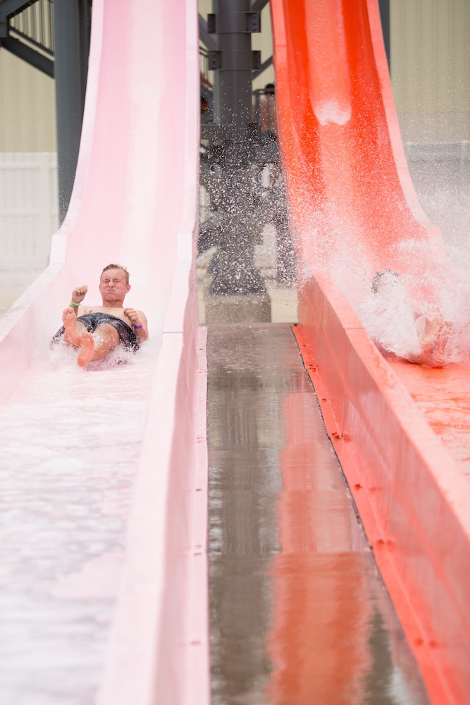 Fun City Resort Hotel - photo 14