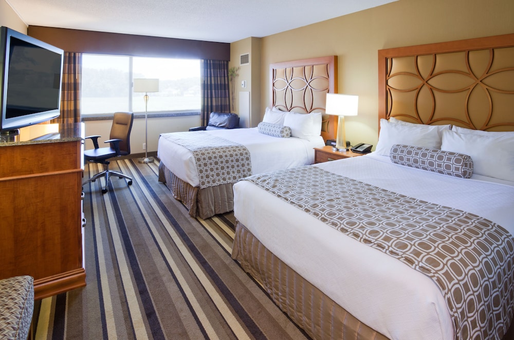 Crowne Plaza Minneapolis West by IHG - photo 9