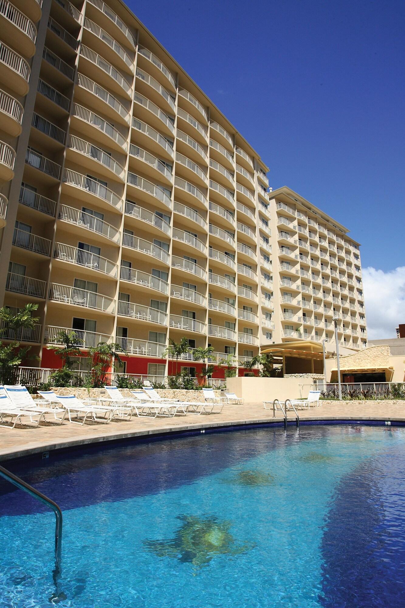 Club Wyndham at Waikiki Beach Walk - photo 2