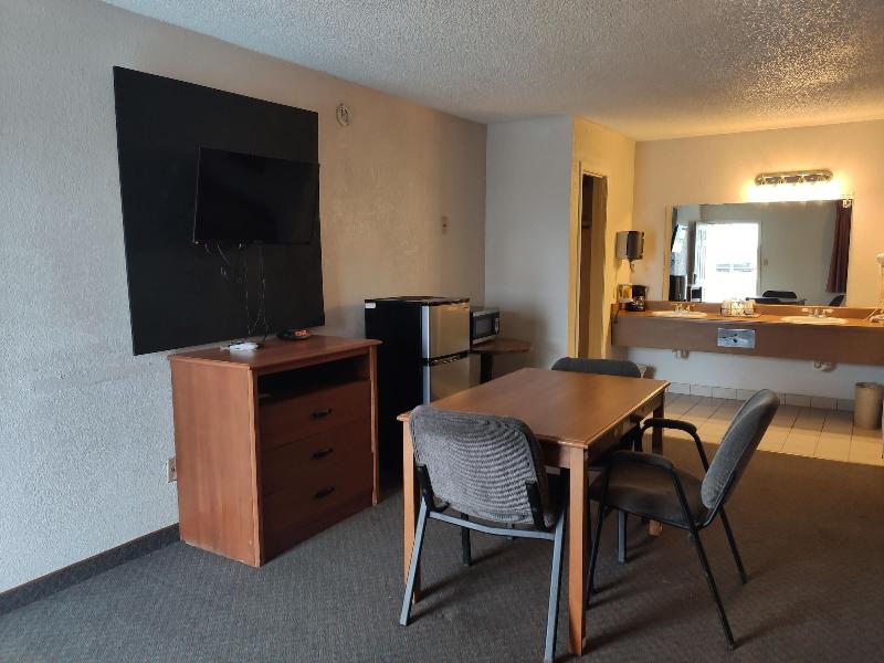 Executive Inn Hebbronville - photo 18