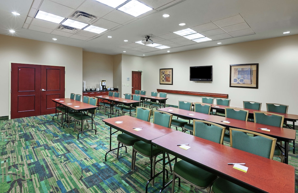 Hampton Inn & Suites El Paso West - photo 47