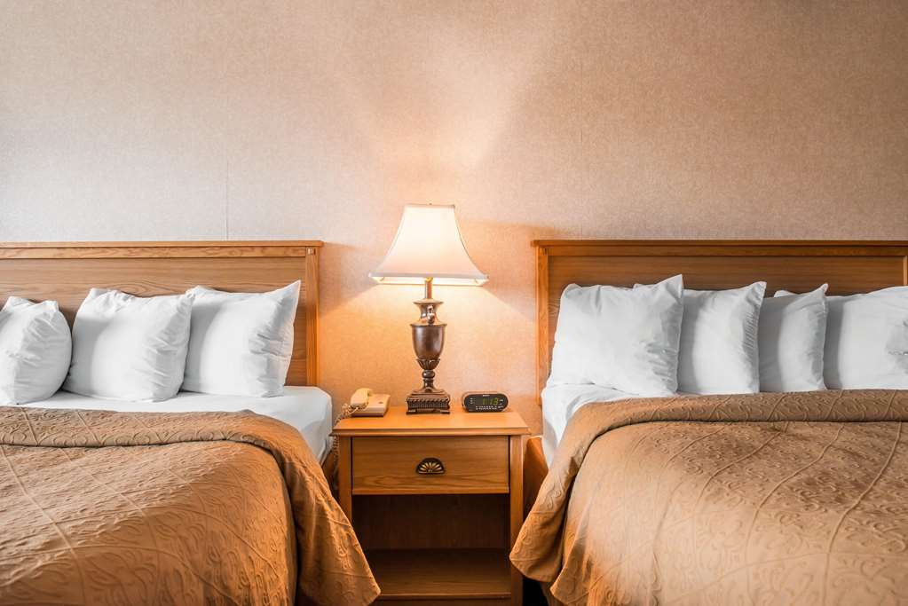 Quality Inn Pittsburgh Airport - photo 21