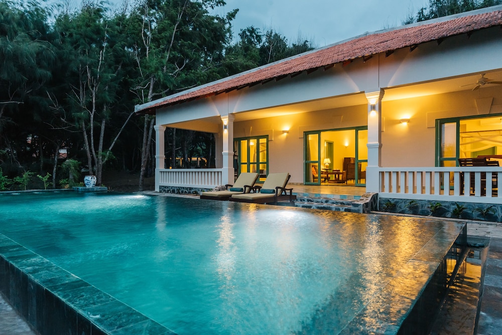 Poulo Condor Boutique Resort and Spa — hotel near Con Dao Airport
