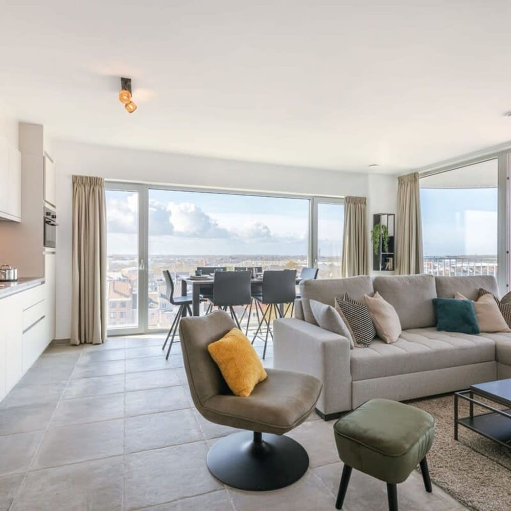 Bright Apartment With Seaview — 4-Star Luxury Hotel in Bredene, Belgium