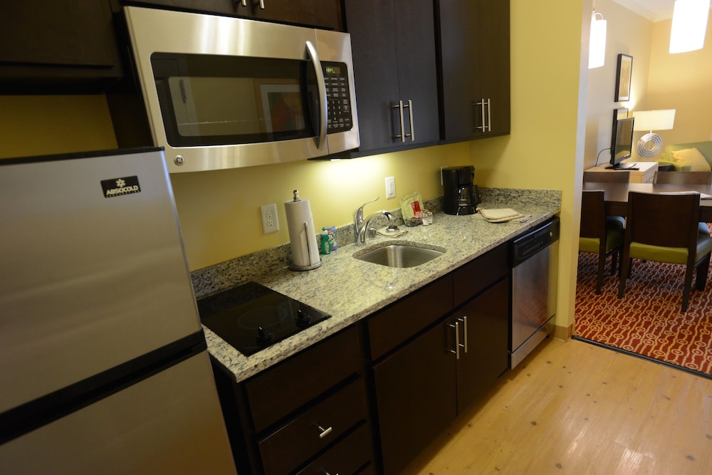 TownePlace Suites Bowling Green - photo 17