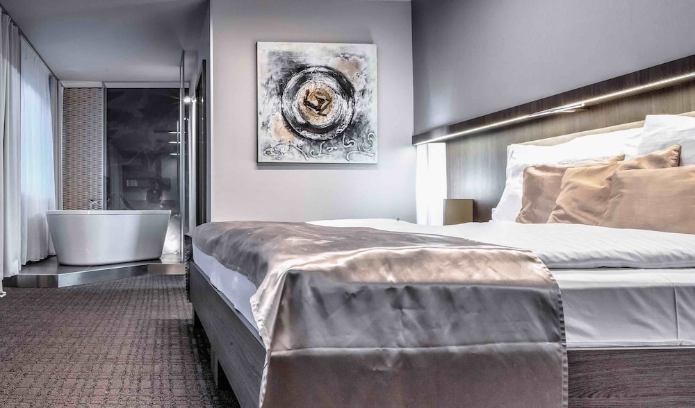 Volcano Spa Hotel - carbon neutral hotel in Prague
