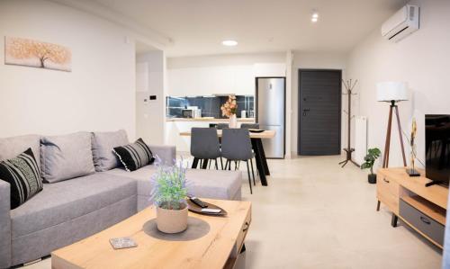 Sweet Family Home 2 — 4-Star Luxury Hotel in Athens, Greece