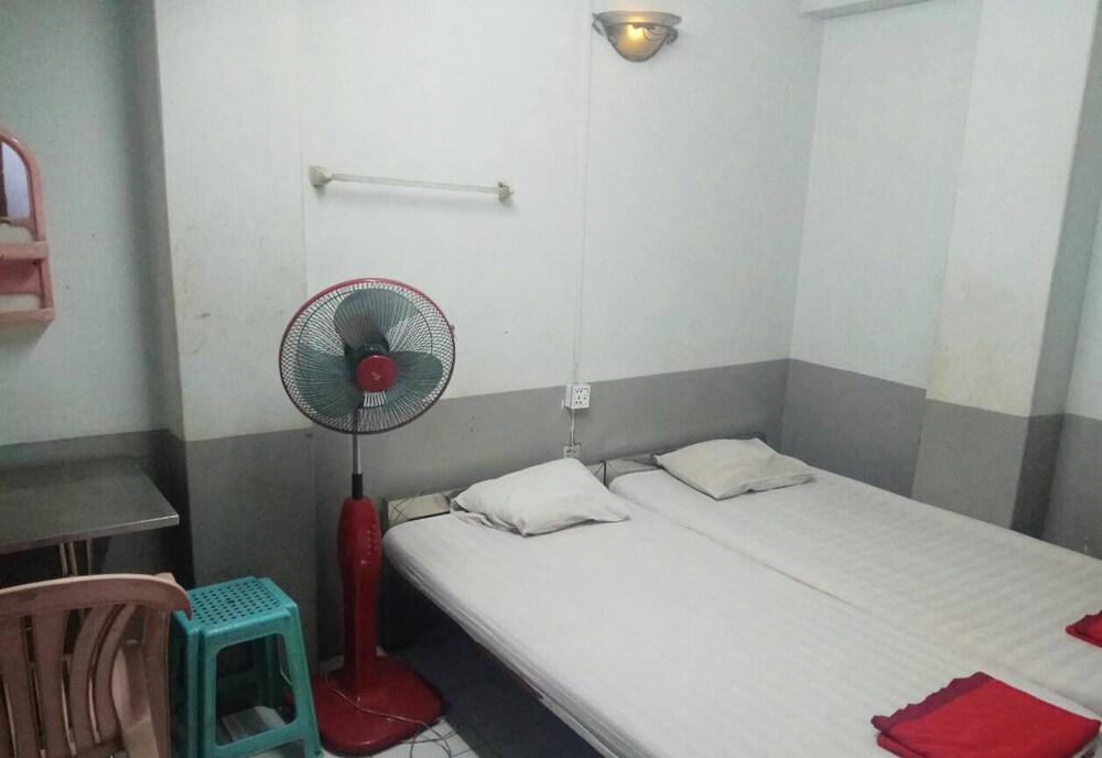 Jade Crown - carbon neutral hotel in Yangon