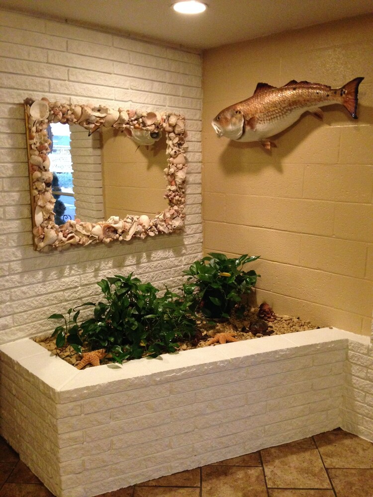 Shark Reef Resort Motel & Cottages - photo 23