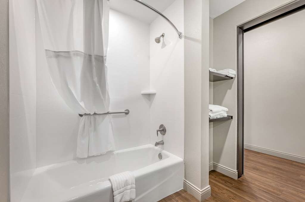 Comfort Inn & Suites Clarksville Louisville North - photo 31