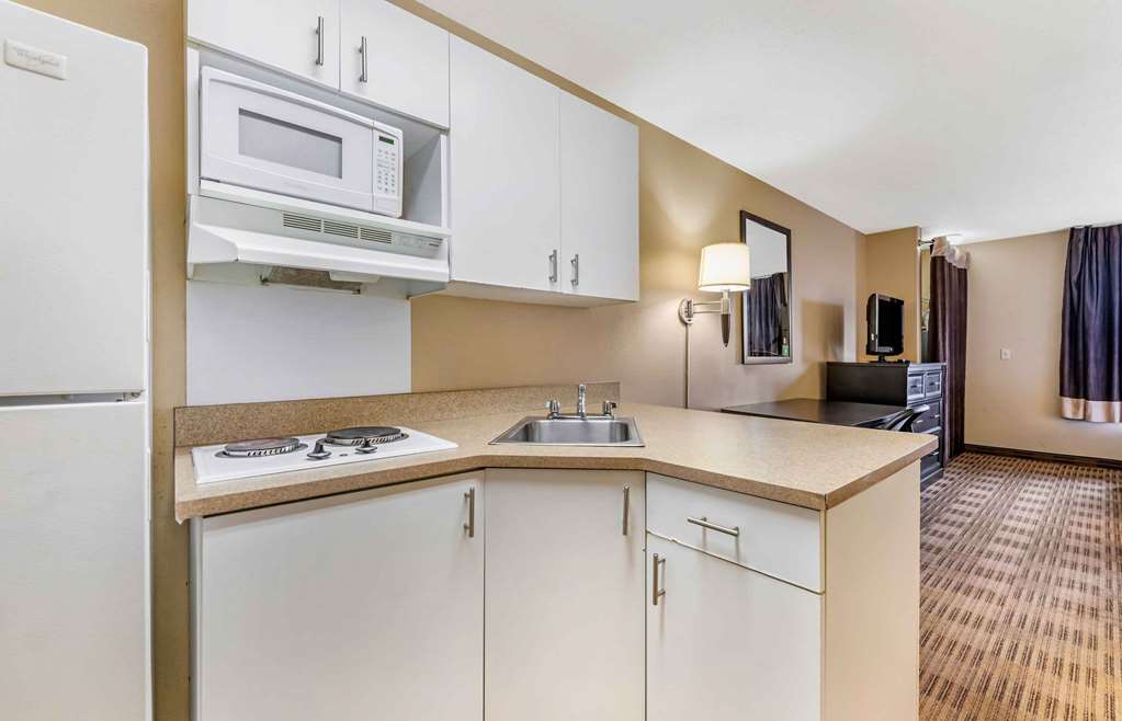 Extended Stay America Suites Minneapolis Woodbury - photo 17