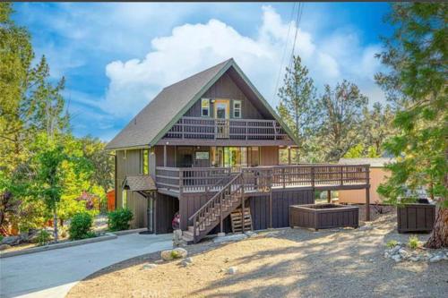 Bernina Dr. Retreat — hotel in Pine Mountain Club