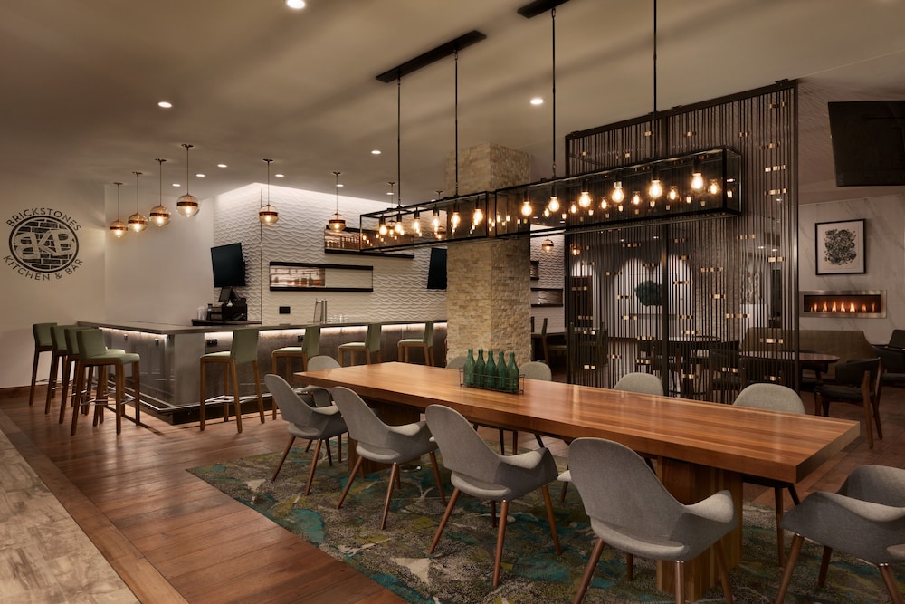 Embassy Suites by Hilton Boulder - photo 32