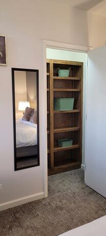 Hotel Phillips Hotel - photo 13