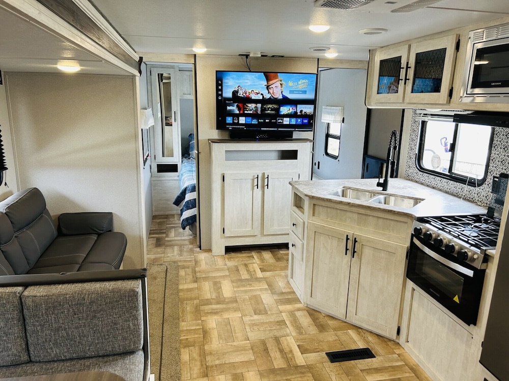Oasis Lake Buchanan - photo 30