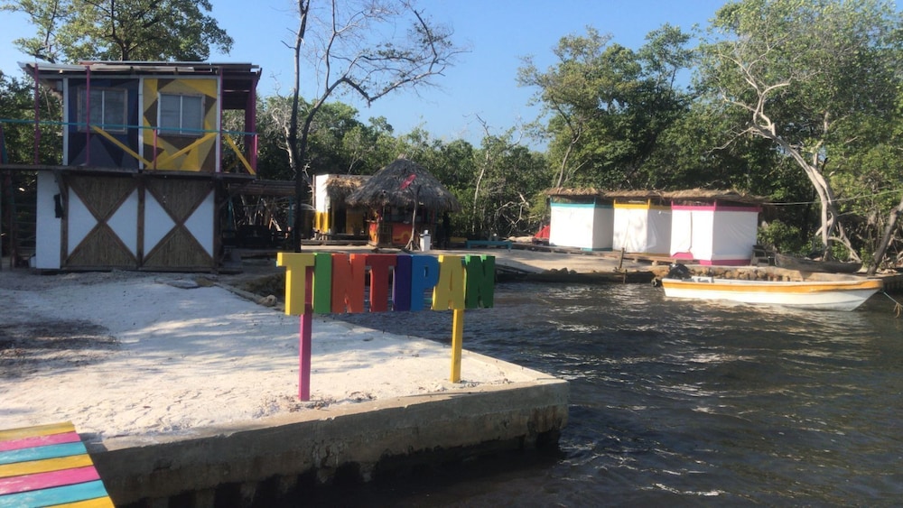 Cafe Arena Beach - carbon neutral hotel in Unknown City
