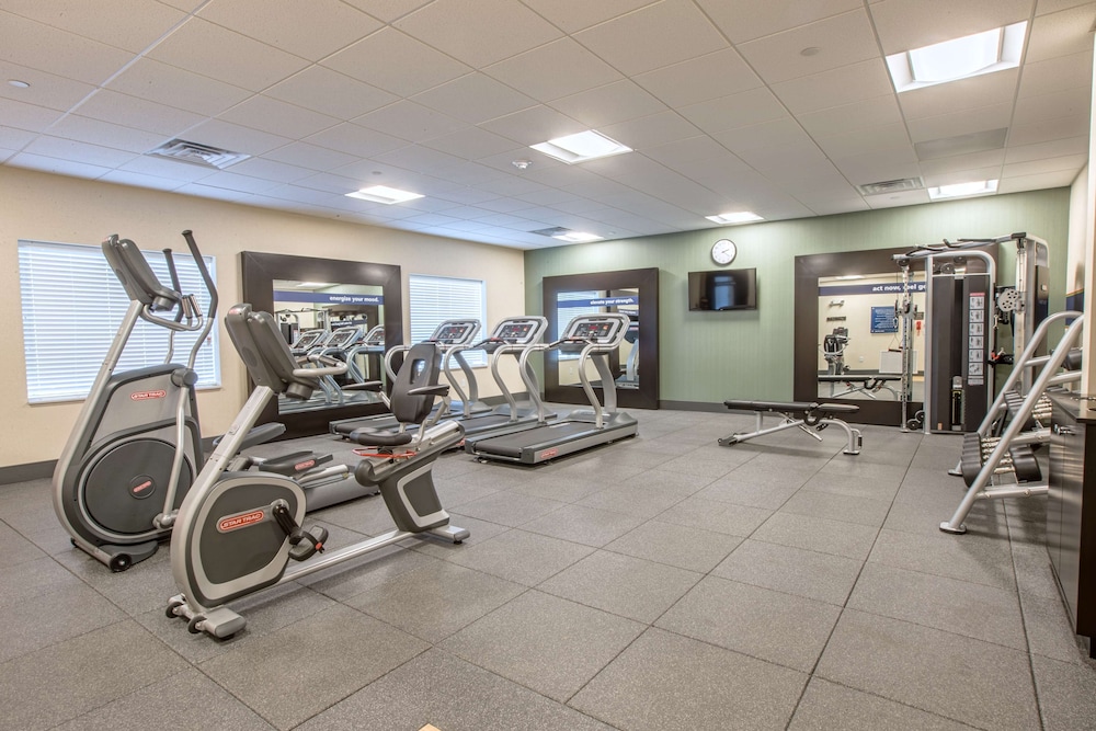 Hampton Inn by Hilton Amesbury - photo 31