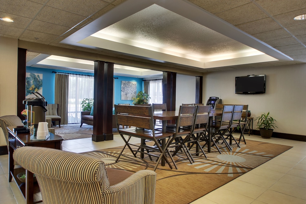 Greenfield Inn & Suites Owensboro KY Airport - photo 8