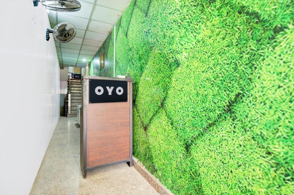 Hotel O Karan Residency — 4-Star Luxury Hotel in New Delhi, India