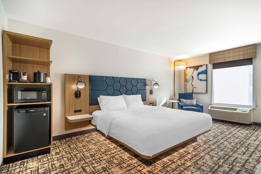 Hampton Inn Atlanta Stockbridge - photo 13