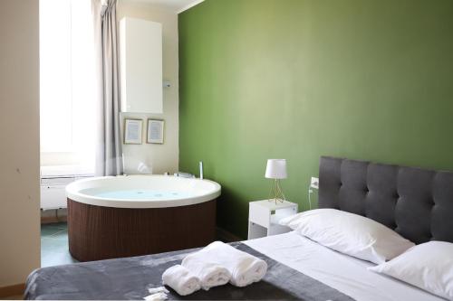 Vatican Jacuzzi House — 4-Star Luxury Hotel in Rome, Italy