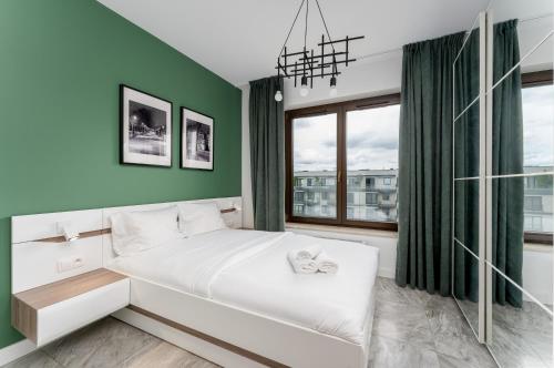 Przedwiośnie Chic Harmony Apartment by BookingHost — 4-Star Luxury Hotel in Krakow, Poland