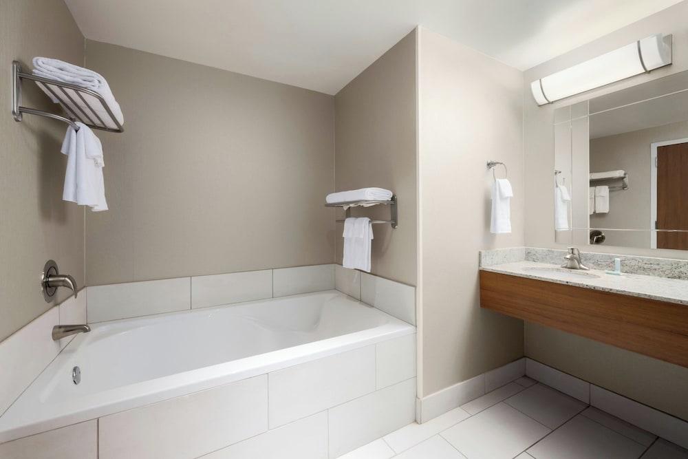 SpringHill Suites by Marriott Athens West - photo 16