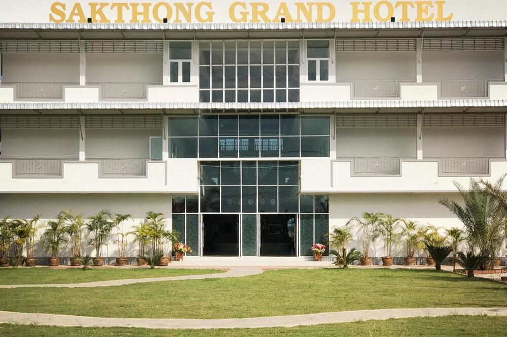 OYO 75394 Sakthong Grand Hotel in Chiang Khong, Thailand