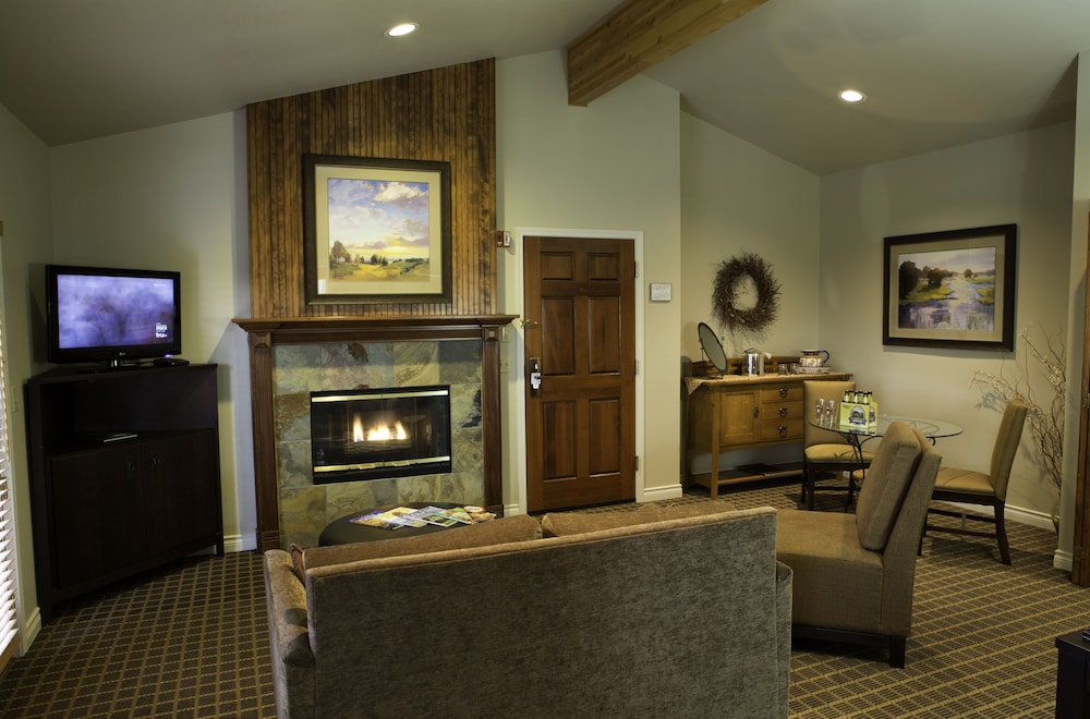 Pine Ridge Inn - photo 20