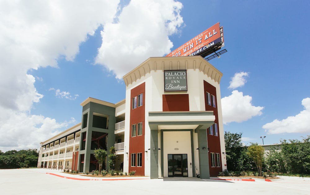 Palacio Royale Inn Boutique Katy - photo 2